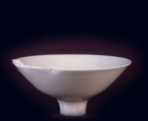 Copa - Porcelain and glace - 1980- 6,5 x 12,5 cm
